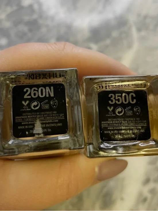 Anastasia Beverly Hills ABH Luminous Foundation - Picture 2 of 3